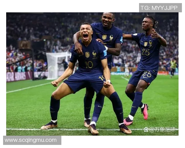 足球明星怒斥对手视频曝光霸气十足引发热议与讨论